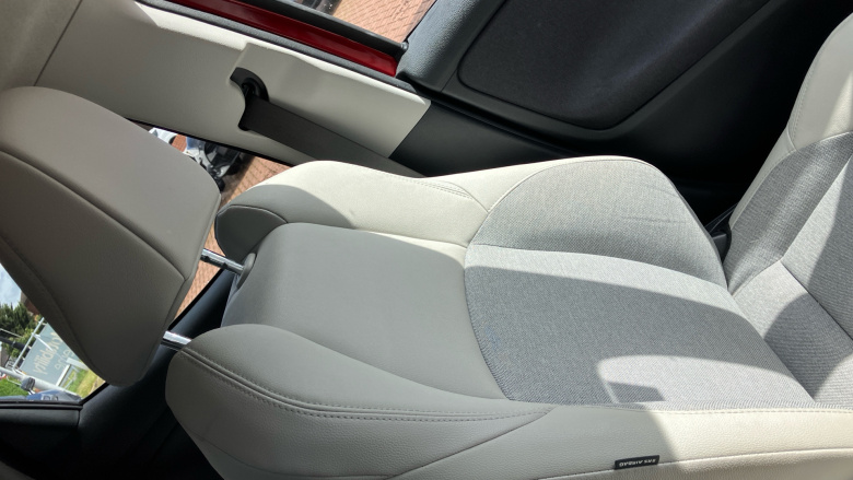 Toyota Yaris 1.5 Hybrid Excel 5dr CVT Hybrid Hatchback